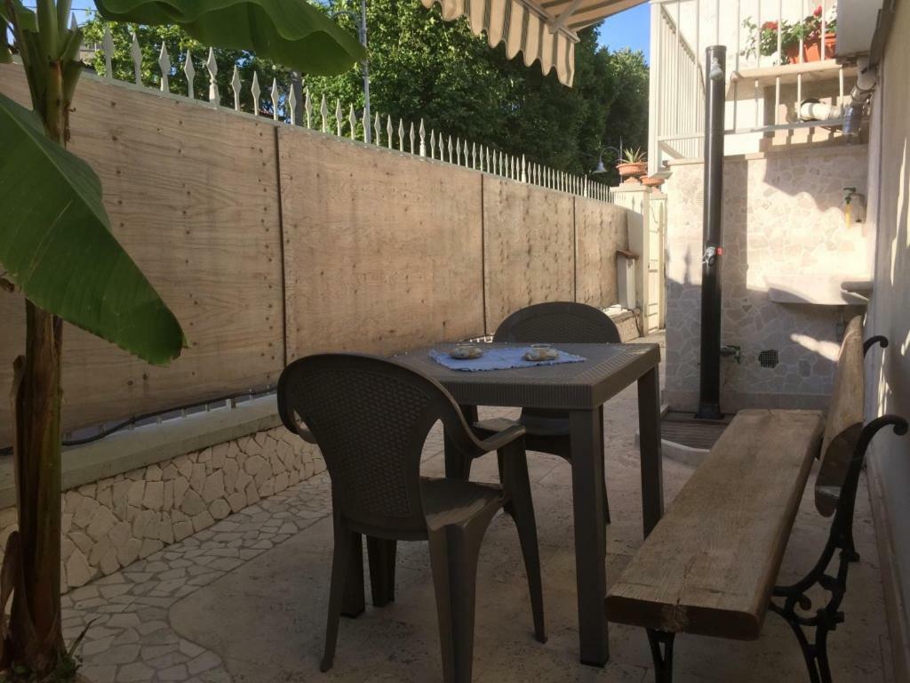 דירות ואדה La Casa Di Rosi Al Mare מראה חיצוני תמונה