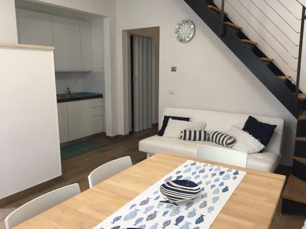 דירות ואדה La Casa Di Rosi Al Mare מראה חיצוני תמונה